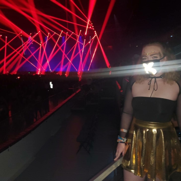 Meet your Posher, Amanda - Picture 4 of 4